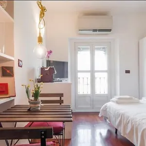 Appartement Volta In Brera, Milan